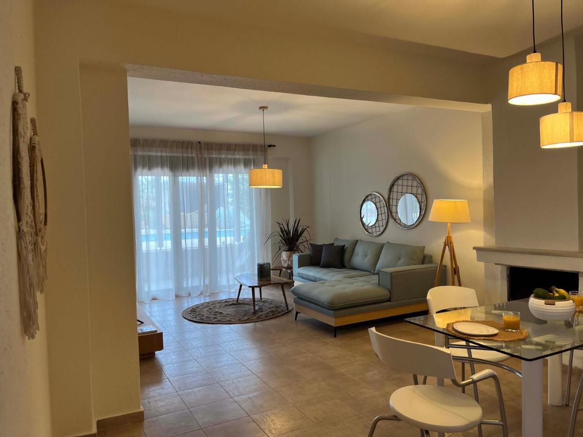 Captain'S Apartments Пефкохори Екстериор снимка