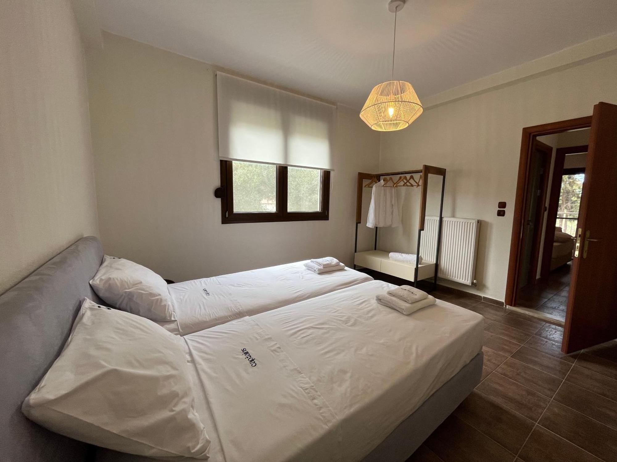 Captain'S Apartments Пефкохори Стая снимка
